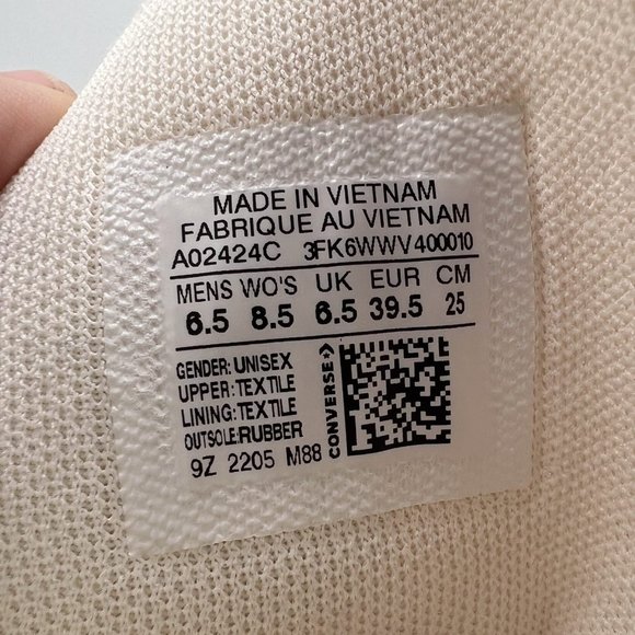 Converse Chuck Taylor All Star Lugged 2.0 Platform Sneakers - Picture 8 of 10